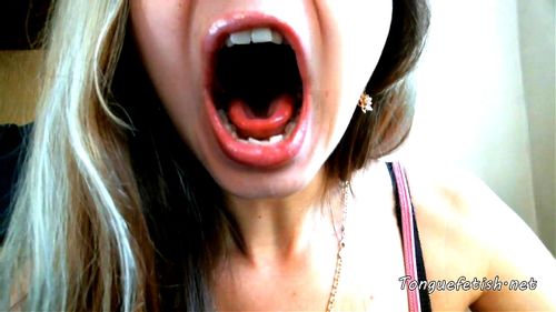 Mouth tongue step